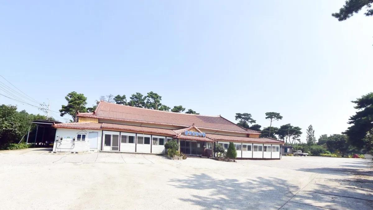 흥덕장례식장 입구 전경