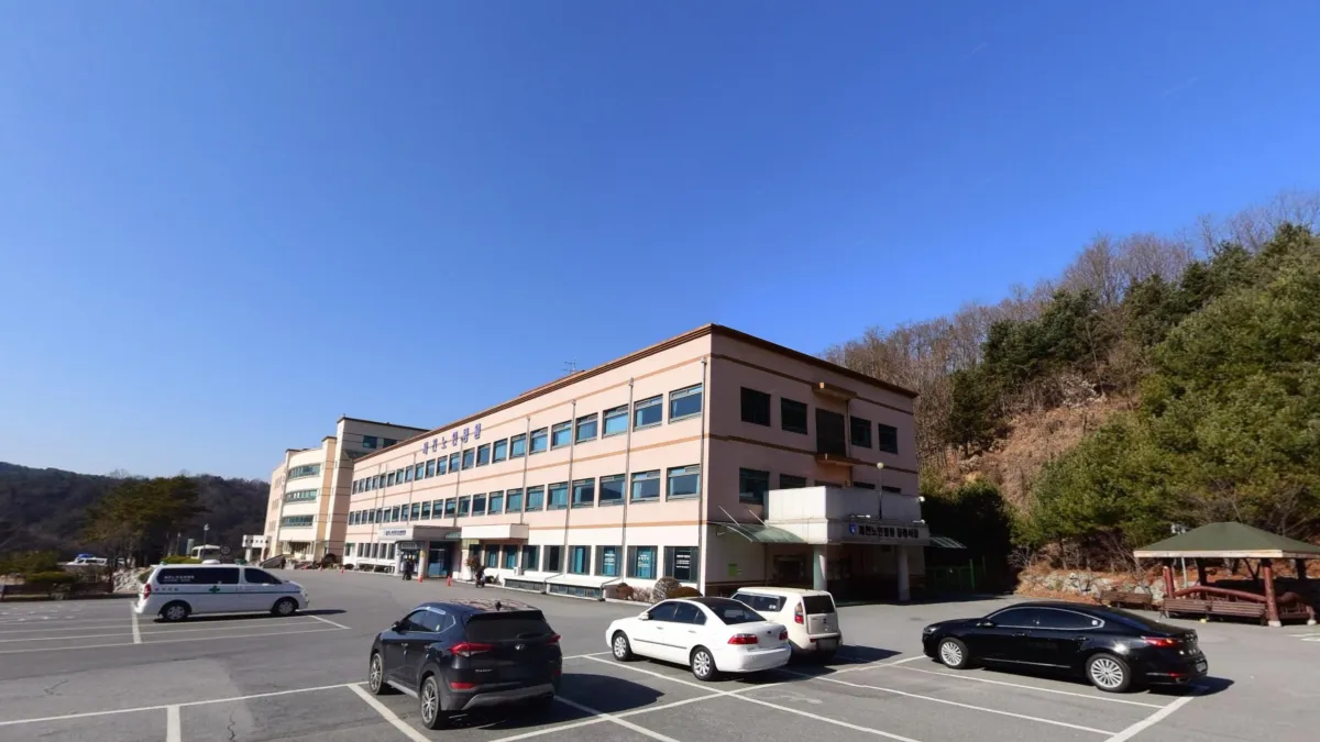 제천노인전문요양병원장례식장 입구 전경