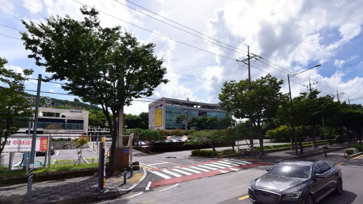 천지장례식장 입구 전경