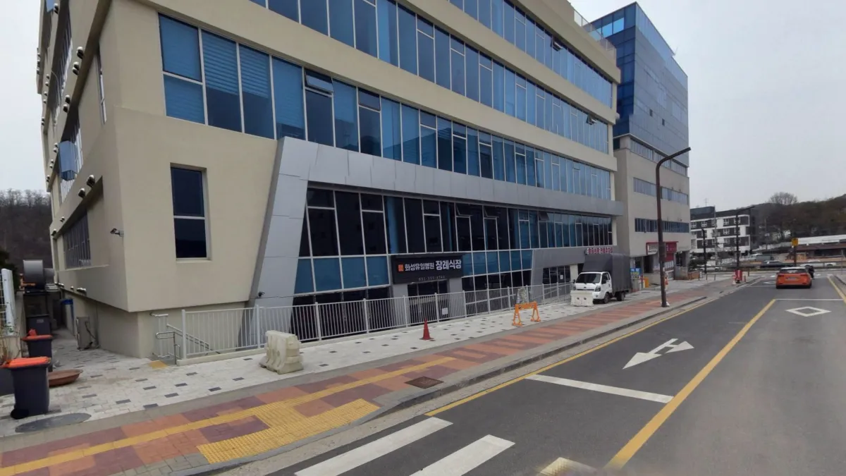 화성유일병원장례식장 입구 전경