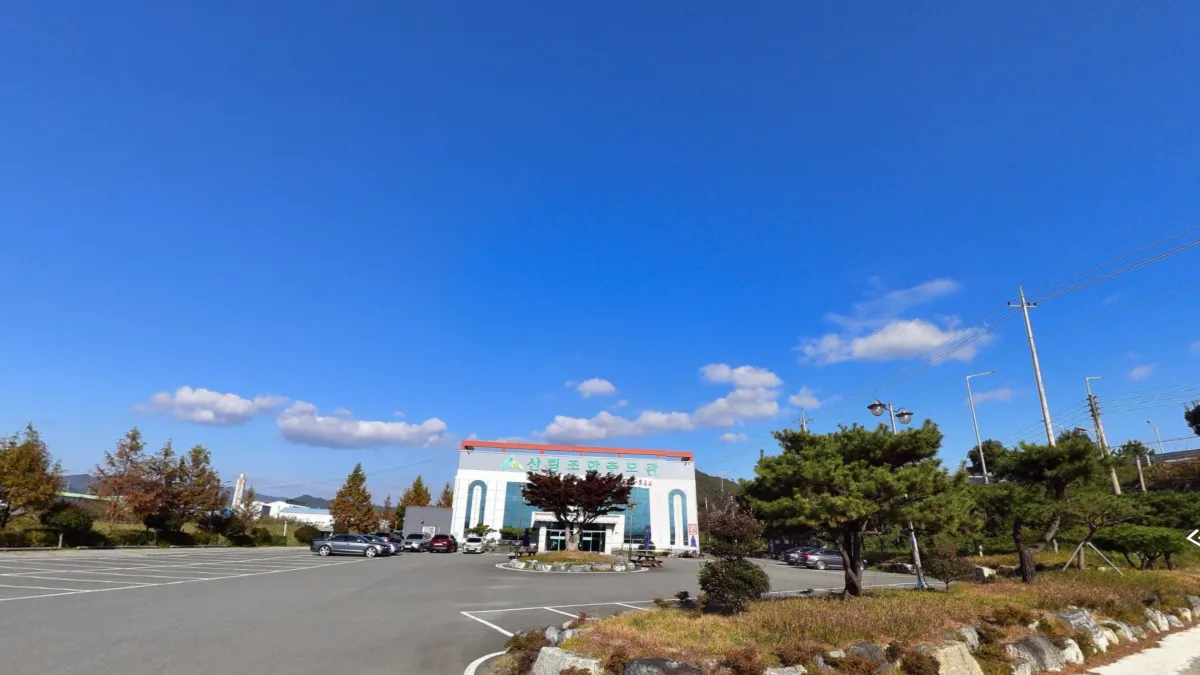 강진군산림조합추모관장례식장 입구 전경