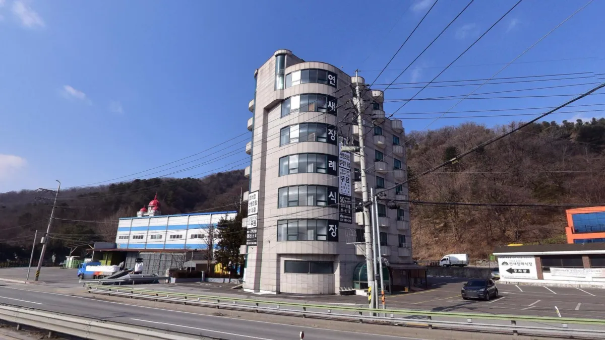 가평연새장례식장 입구 전경