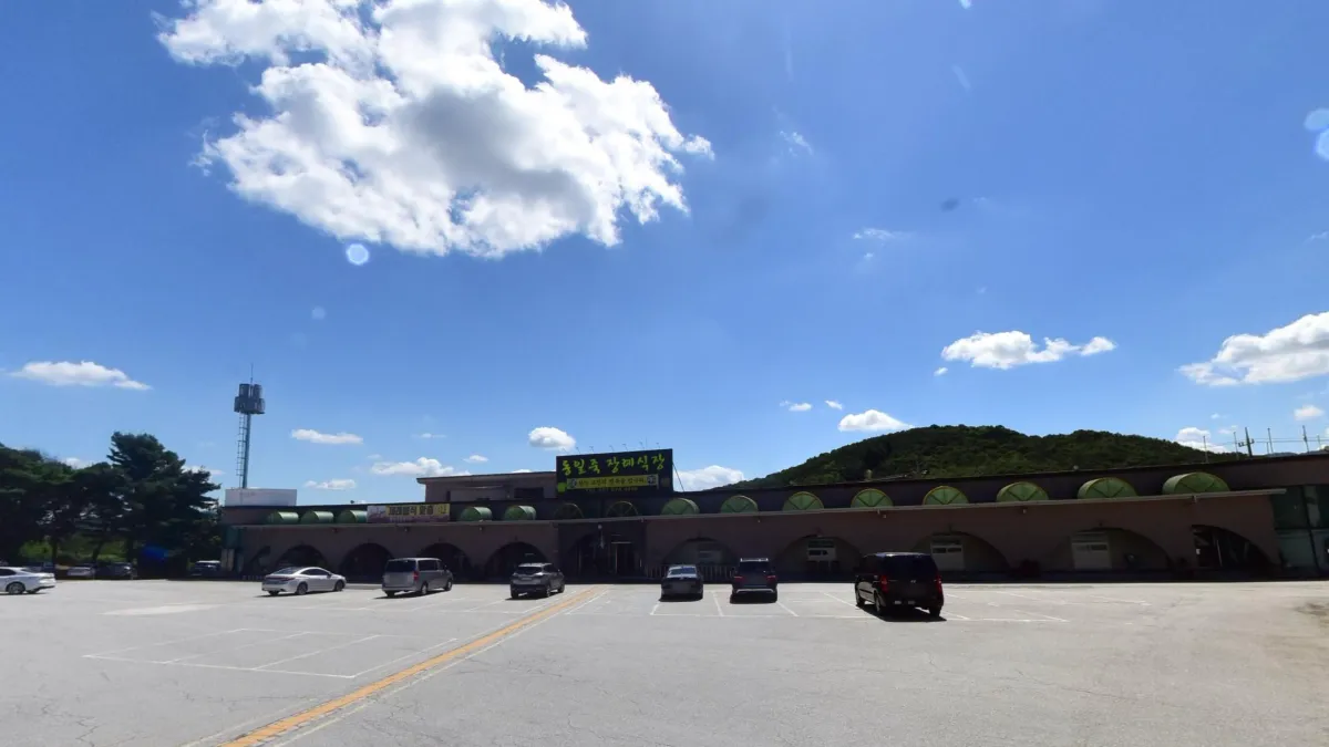 동일죽장례식장 입구 전경