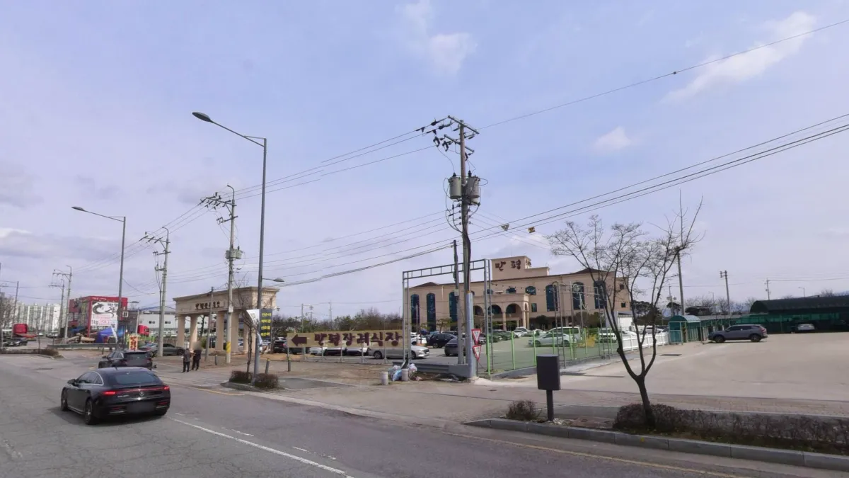 만평장례식장 입구 전경