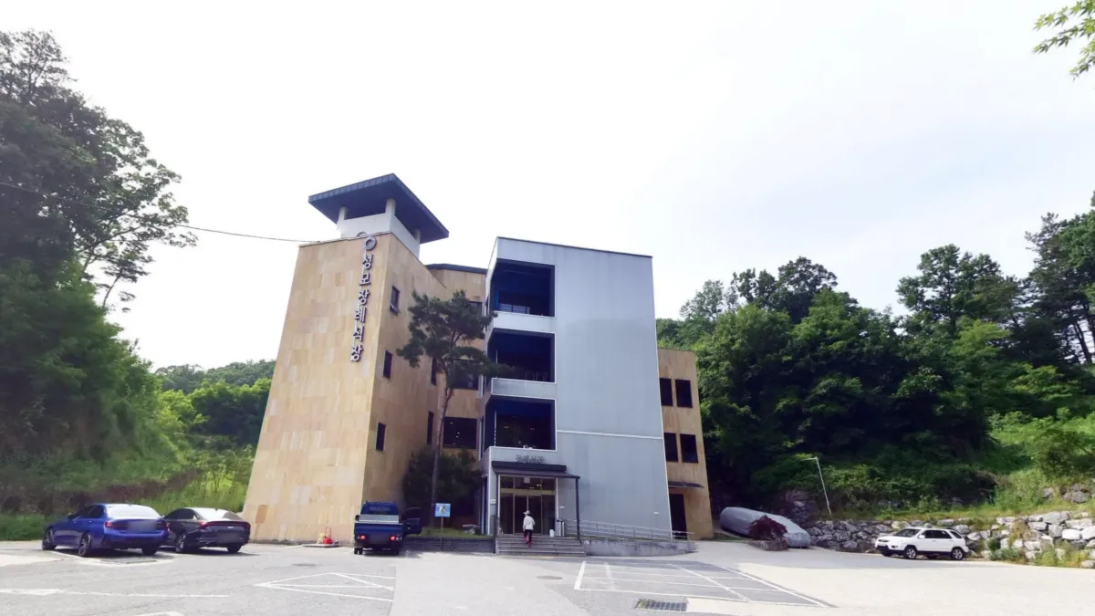 옥천성모병원장례식장 입구 전경